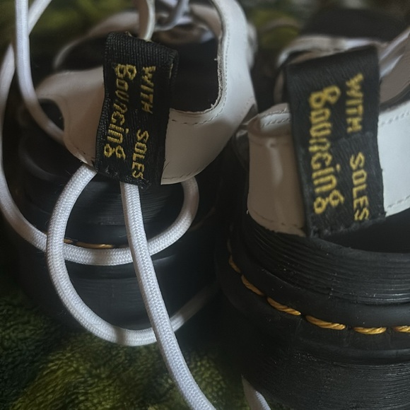 NWOT Dr Martens 'NARTILLA' AirWair Leather Strappy Sandals Black White Women’s - Picture 13 of 13